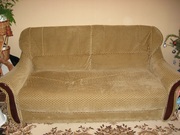 Продам диван с двумя креслами